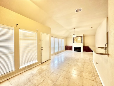 9623 Blackhawk Blvd, Houston, TX 77075 - photo 5