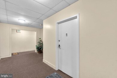 1912 Madison Ave unit 301, Baltimore, MD 21217 - photo 5