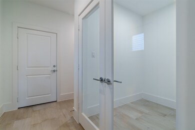 4214 Schuler St unit A, Houston, TX 77007 - photo 3