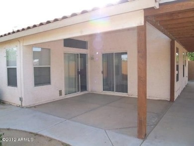 10555 W, READE BACK PATIO
