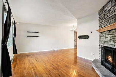 18354 Chaucer Ln, South Bend, IN 46637 - photo 4