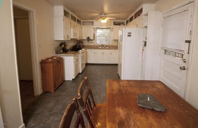 138 Cardinal Rd, Jacksonville, NC 28546 - photo 3