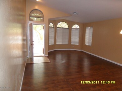 LIVING RM