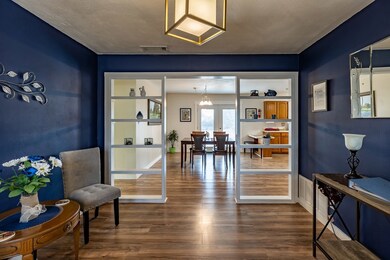 303 W Nimitz St, Fredericksburg, TX 78624 - photo 2