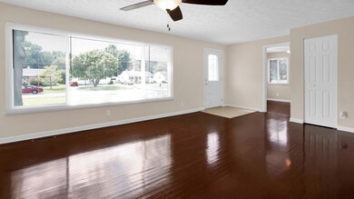 742 Beechwood Rd, Columbus, OH 43213 - photo 4