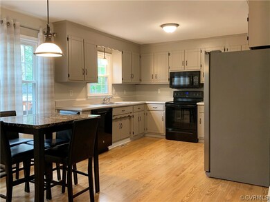 5205 Timbercreek Dr, North Chesterfield, VA 23237 - photo 5