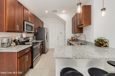 12_1470Isabella203_mls