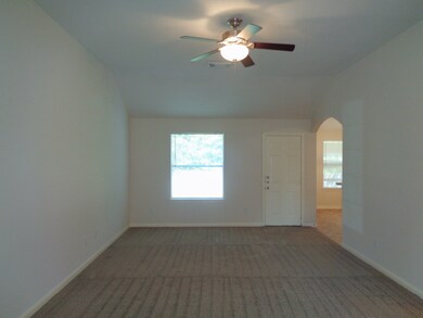 16734 Gleneagle Dr N, Conroe, TX 77385 - photo 3