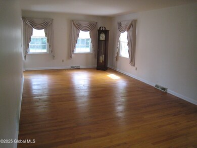 2139 Morrow Ave, Schenectady, NY 12309 - photo 7