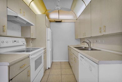 2038 Newport H, Deerfield Beach, FL 33442 - photo 7