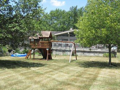 1324 Bluebell Ln, Batavia, IL 60510 - photo 6