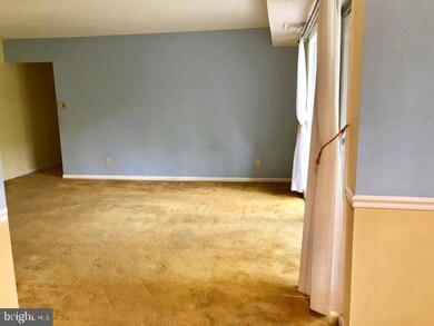 3790 Lyndhurst Dr unit 202, Fairfax, VA 22031 - photo 6