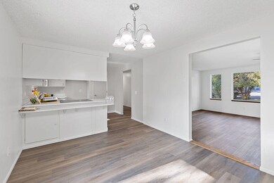 60804 Goldenrain Dr, Bend, OR 97702 - photo 7