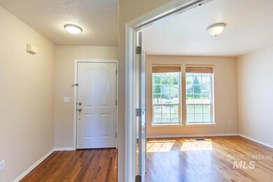 518 S Valley Dr, Nampa, ID 83686 - photo 5