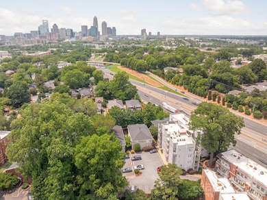 558 Oakland Ave unit 18, Charlotte, NC 28204 - photo 2