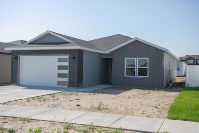 3317 34th St W, Williston, ND 58801 - photo 2