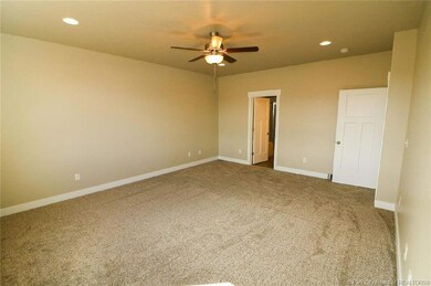LARGE MAIN FLOOR MASTER BEDROOM FOR SING