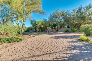 Circle Drive with pavers