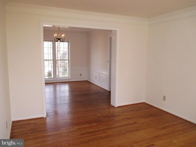 8402 Shadeland Rd, Laurel, MD 20724 - photo 2