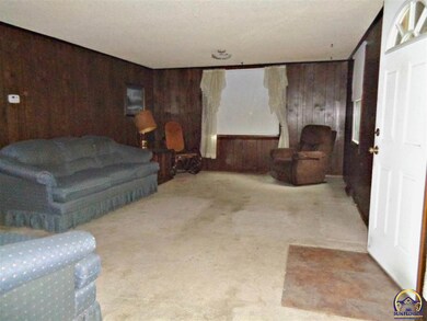 2300 W 1st Ave, Topeka, KS 66606 - photo 3