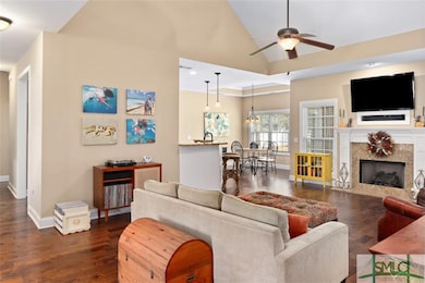 Open Floor Plan ~ Wood Floors ~ Gas Ventless Firep
