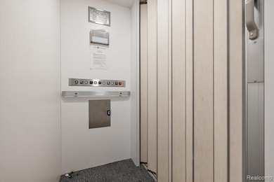 1438 Devon Ln, Troy, MI 48084 - photo 7