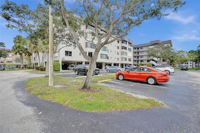 8010 Hampton Blvd unit 211, North Lauderdale, FL 33068 - photo 3
