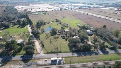 30501 Washington St, Waller, TX 77484 - photo 3