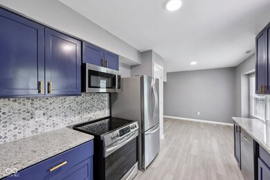 5703 E 17th St, Indianapolis, IN 46218 - photo 6