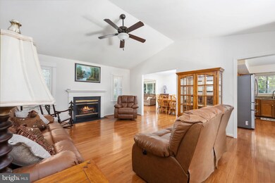 241 Washington St, Locust Grove, VA 22508 - photo 5