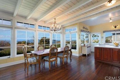 OCEAN VIEWS FROM THE DINING AREA 