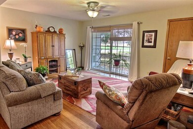 851 Park St unit 102, Oregon, WI 53575 - photo 3