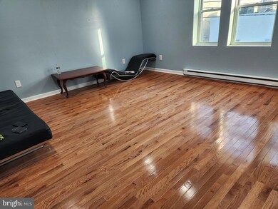 1040 Lincoln Ave unit 2, Prospect Park, PA 19076 - photo 2