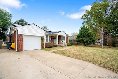 4135 E 22nd St, Tulsa, OK 74114 - photo 2