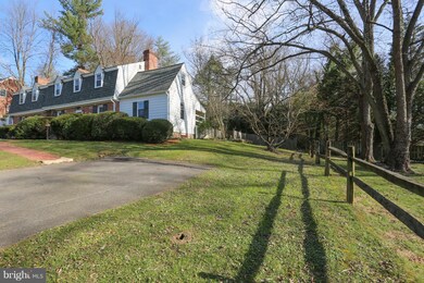 17805 Howe Dr, Olney, MD 20832 - photo 2