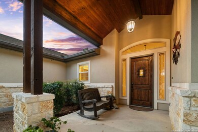 2562 Otter Way, New Braunfels, TX 78132 - photo 4