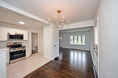 6756 Sunray Ave, Cincinnati, OH 45230 - photo 4