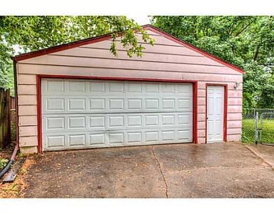 Parking Lot/Garage.