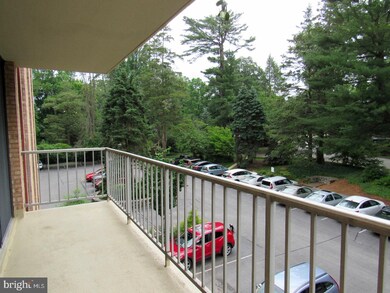 Strath Haven Condominiums unit 822, Swarthmore, PA 19081 - photo 4