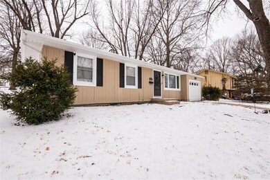 803 NW North Summit Cir, Blue Springs, MO 64015 - photo 3