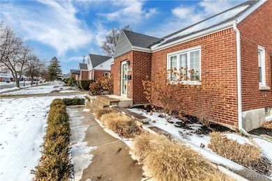 230 Glencove Rd, Buffalo, NY 14223 - photo 5