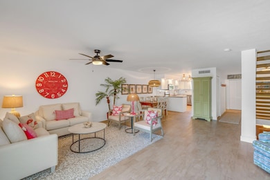 601 W Ocean Dr unit 407, Key Colony Beach, FL 33051 - photo 5