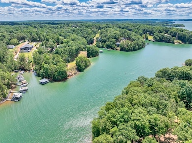 Private cove opens to big water near Aqualand Mari