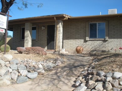 8561 Desert Aire (5)
