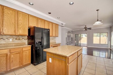 Colonial Dr (11)