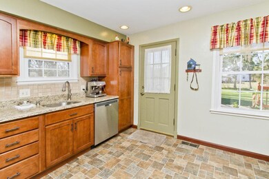 465 Wetmore Rd, Columbus, OH 43214 - photo 7