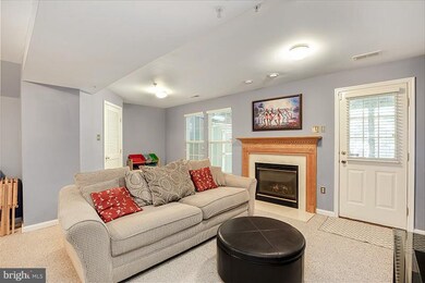 21334 Bunyan Cir, Germantown, MD 20876 - photo 4