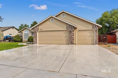 422 Summer Ct, Nampa, ID 83686 - photo 2