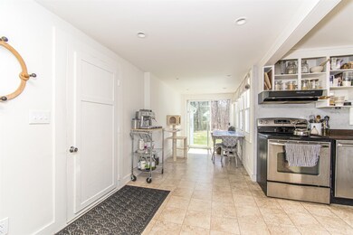 10 Maplewood Ave, Dover, NH 03820 - photo 4