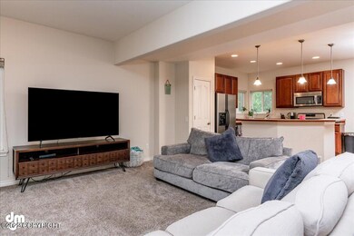 06-Living Room_MAX2897-Edit